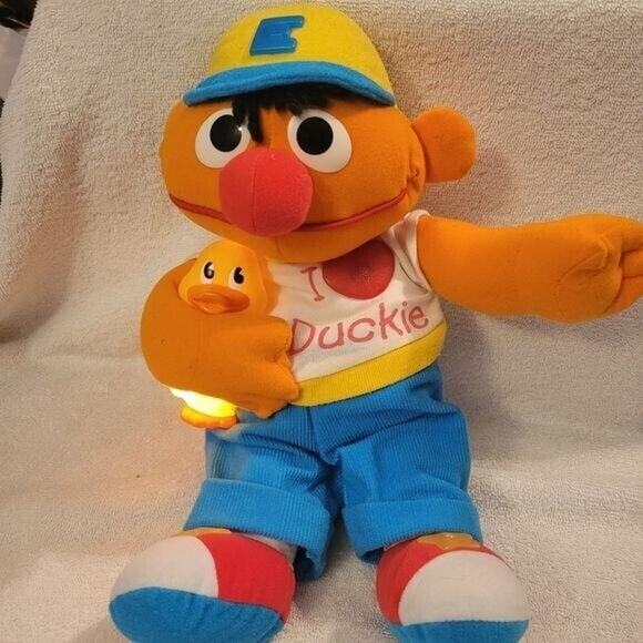 Sesame Street Ernie I Love Duckie Lights Music Stuffed Plush 1997 Tyco Vintage - Picture 2 of 12